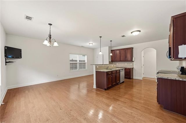 5617 Dendy Trace, Fairburn, GA 30213
