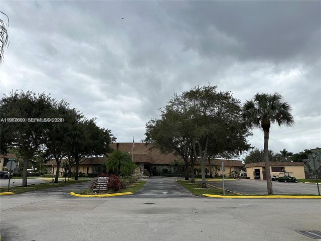 200 Ashbury Rd 209, Hollywood, FL 33024