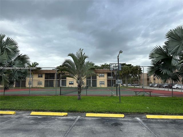 200 Ashbury Rd 209, Hollywood, FL 33024