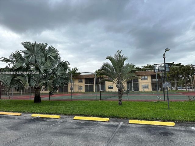 200 Ashbury Rd 209, Hollywood, FL 33024