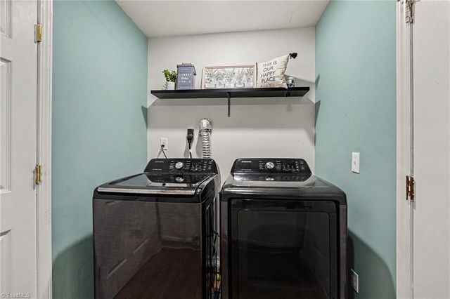 318 Daniel Paul Drive, Archdale, NC 27263