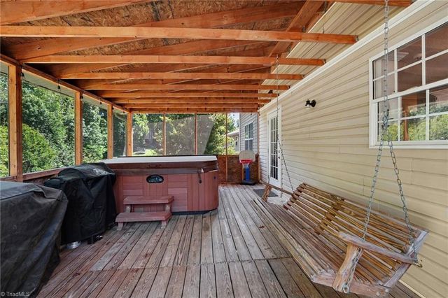 318 Daniel Paul Drive, Archdale, NC 27263