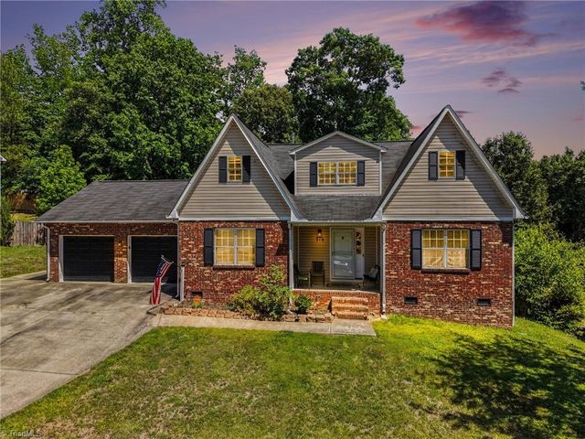 318 Daniel Paul Drive, Archdale, NC 27263