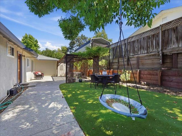 8060 Hihn Road, Ben Lomond, CA 95005