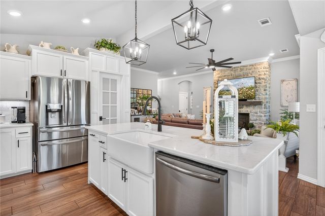 2809 Leonards Way, Van Buren, AR 72956