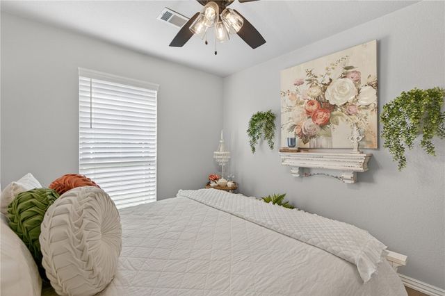 2809 Leonards Way, Van Buren, AR 72956