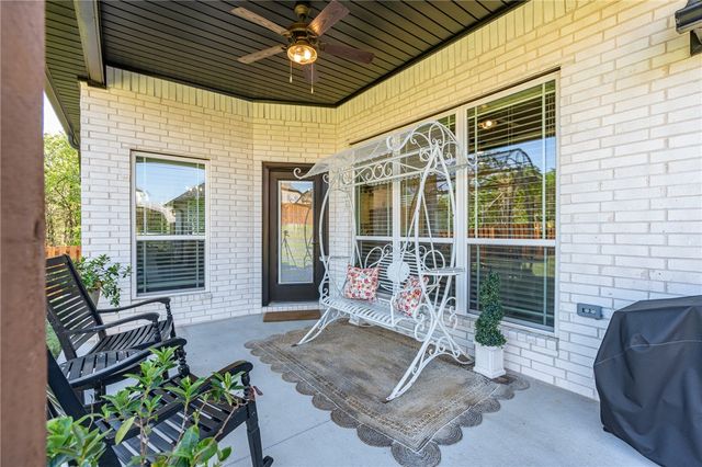 2809 Leonards Way, Van Buren, AR 72956
