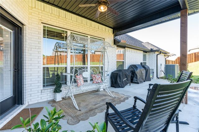 2809 Leonards Way, Van Buren, AR 72956