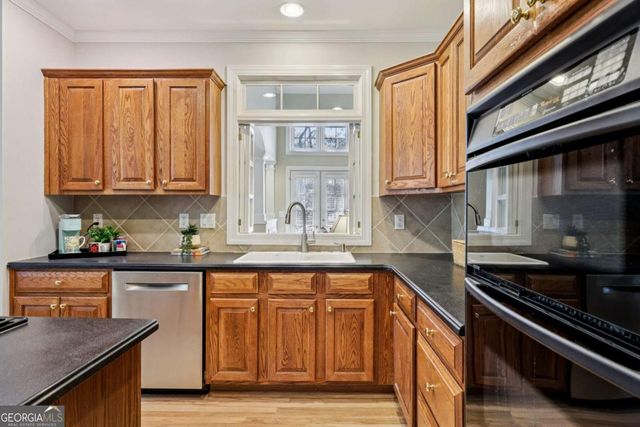 7790 Georgetown Chase, Roswell, GA 30075