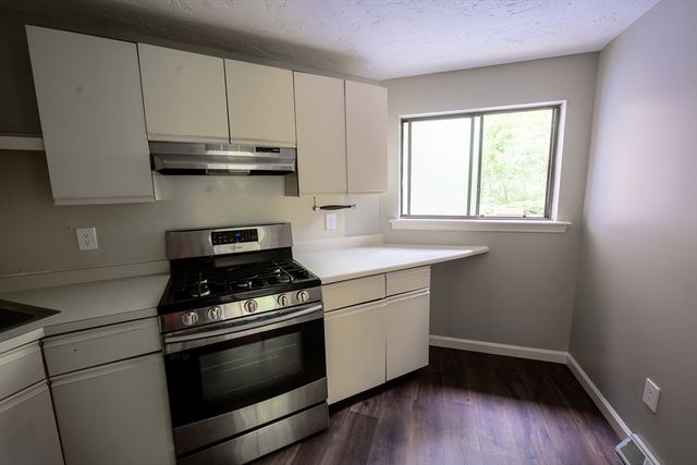 52 Treetop Park 52, Westborough, MA 01581