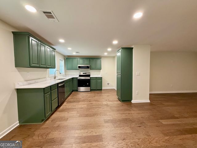 708 Houston Lake Boulevard, Centerville, GA 31028