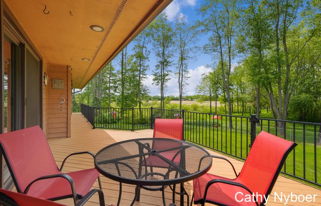 9188 W V Avenue, Prairie Ronde Twp, MI 49087