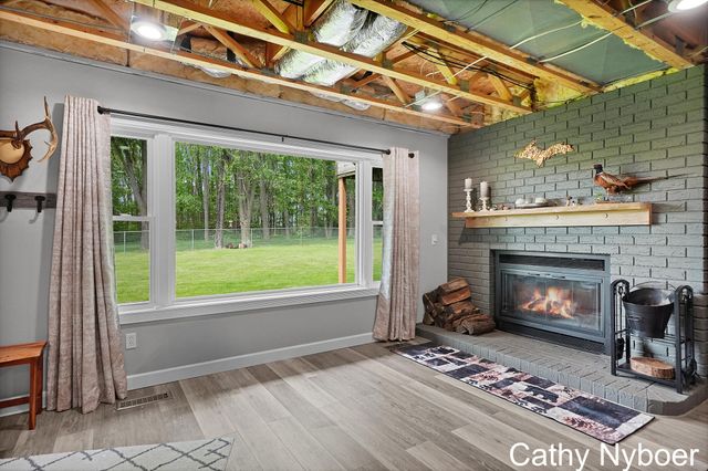 9188 W V Avenue, Prairie Ronde Twp, MI 49087