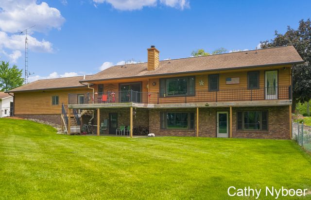 9188 W V Avenue, Prairie Ronde Twp, MI 49087