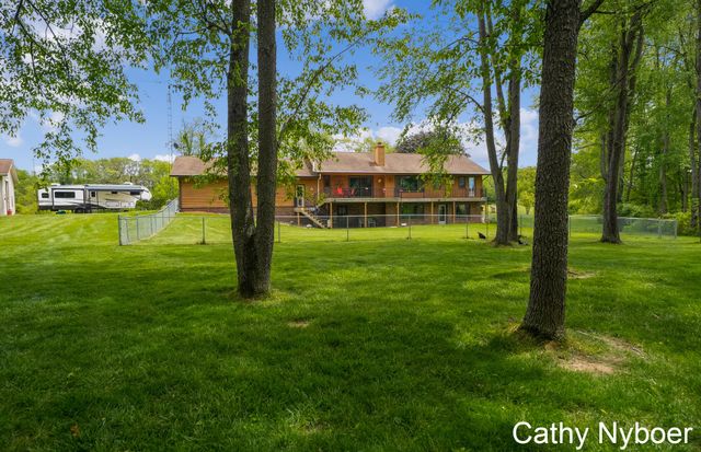 9188 W V Avenue, Prairie Ronde Twp, MI 49087