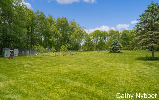 9188 W V Avenue, Prairie Ronde Twp, MI 49087