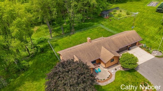 9188 W V Avenue, Prairie Ronde Twp, MI 49087