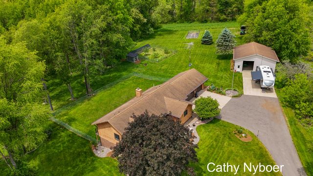 9188 W V Avenue, Prairie Ronde Twp, MI 49087