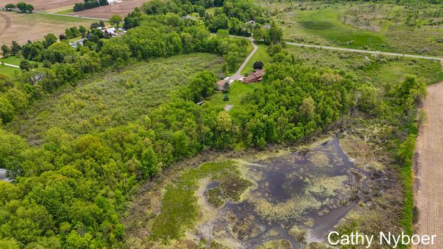 9188 W V Avenue, Prairie Ronde Twp, MI 49087