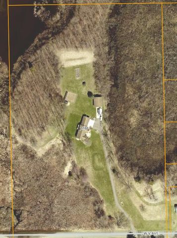 9188 W V Avenue, Prairie Ronde Twp, MI 49087