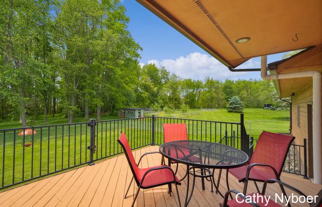 9188 W V Avenue, Prairie Ronde Twp, MI 49087