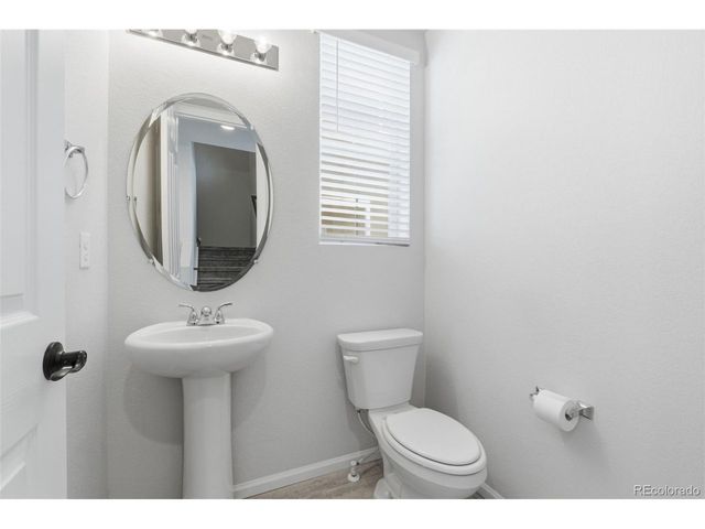 24380 E 42nd Ave, Aurora, CO 80019