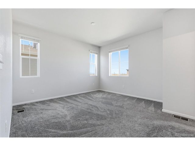 24380 E 42nd Ave, Aurora, CO 80019