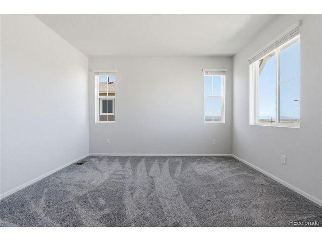 24380 E 42nd Ave, Aurora, CO 80019