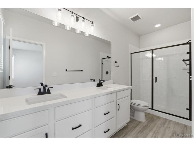 24380 E 42nd Ave, Aurora, CO 80019