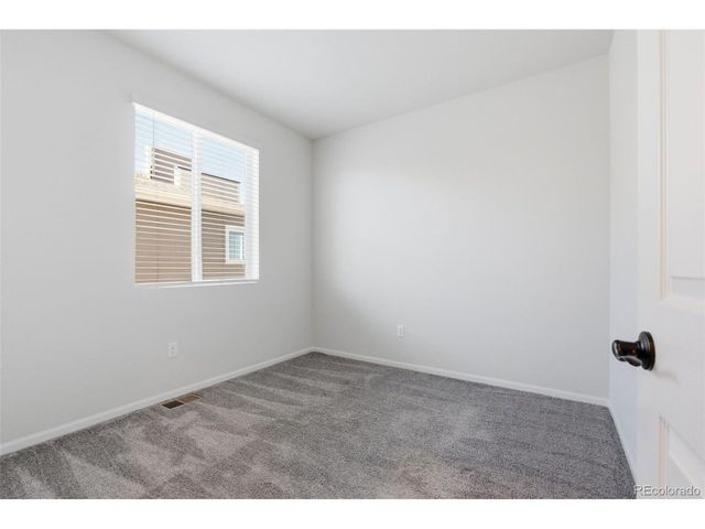 24380 E 42nd Ave, Aurora, CO 80019
