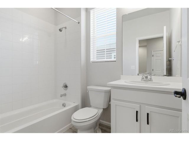 24380 E 42nd Ave, Aurora, CO 80019