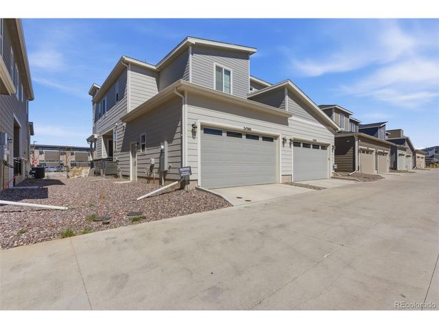 24380 E 42nd Ave, Aurora, CO 80019