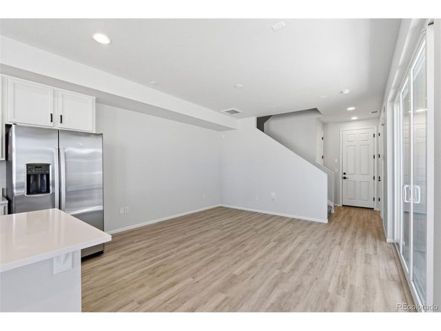 24380 E 42nd Ave, Aurora, CO 80019