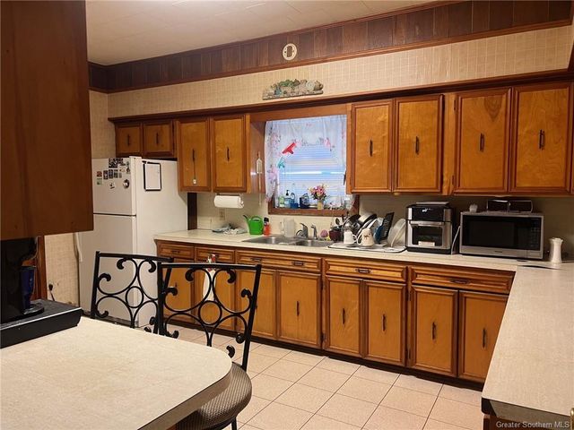 751 E Carlton Street, Sulphur, LA 70663