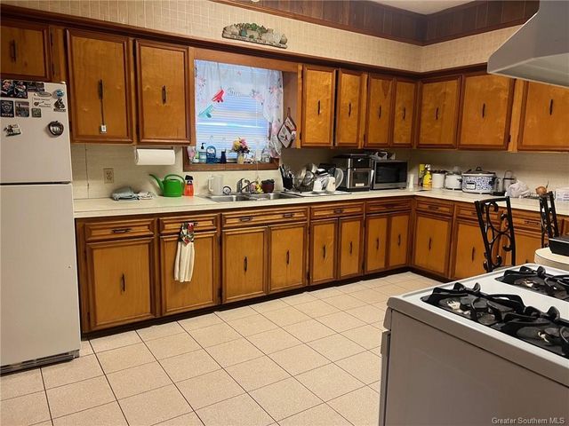 751 E Carlton Street, Sulphur, LA 70663