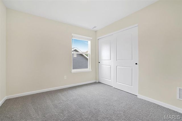 360 Winding Bluffs Court, Fenton, MO 63026