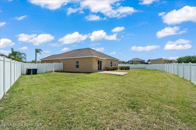 2198 Snapdragon Drive NW, Palm Bay, FL 32907