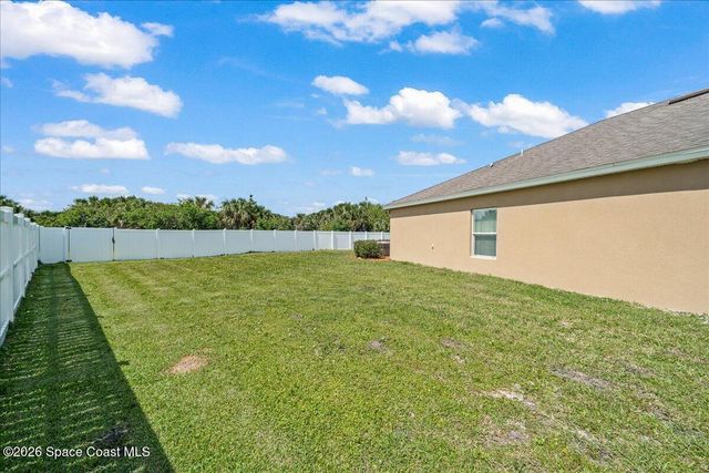 2198 Snapdragon Drive NW, Palm Bay, FL 32907