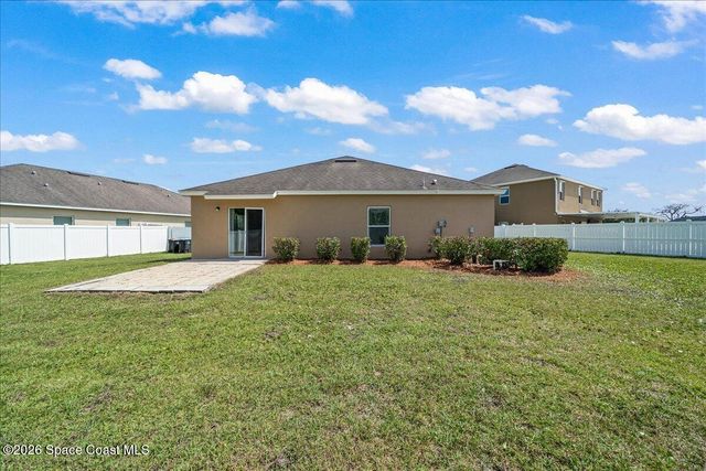 2198 Snapdragon Drive NW, Palm Bay, FL 32907