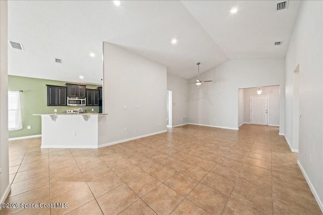 2198 Snapdragon Drive NW, Palm Bay, FL 32907