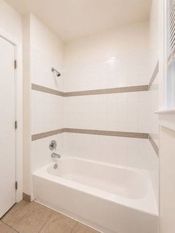 128 Shawmut 2, Chelsea, MA 02150