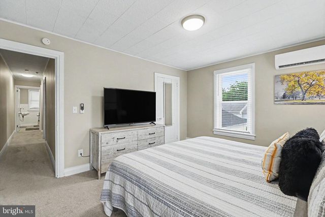 47 MILLARD RD, Hershey, PA 17033