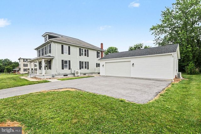 47 MILLARD RD, Hershey, PA 17033