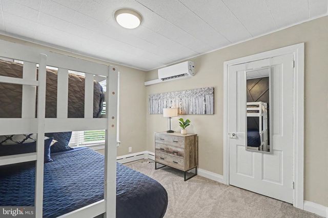 47 MILLARD RD, Hershey, PA 17033