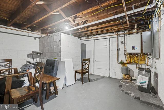 47 MILLARD RD, Hershey, PA 17033