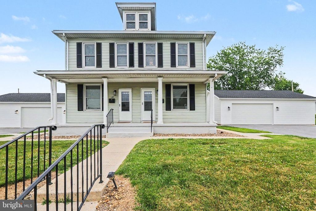 47 MILLARD RD, Hershey, PA 17033