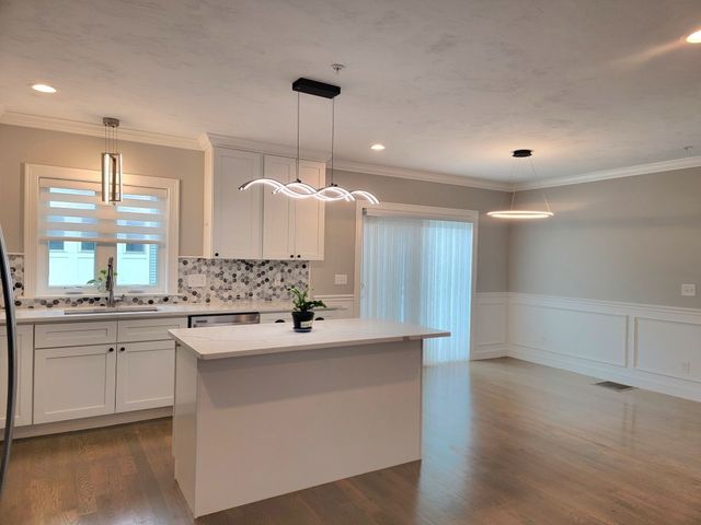 50 Desmoines Road H1, Quincy, MA 02169