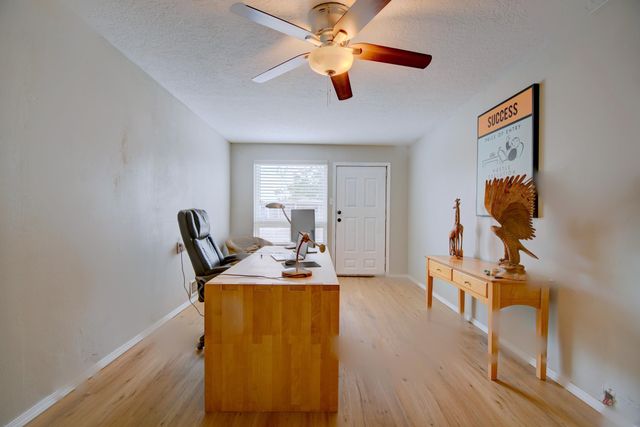 3802 Veranda Road NE, Albuquerque, NM 87110