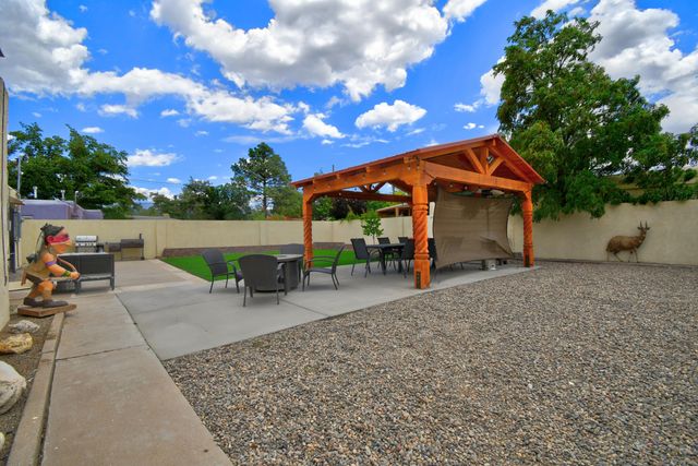 3802 Veranda Road NE, Albuquerque, NM 87110
