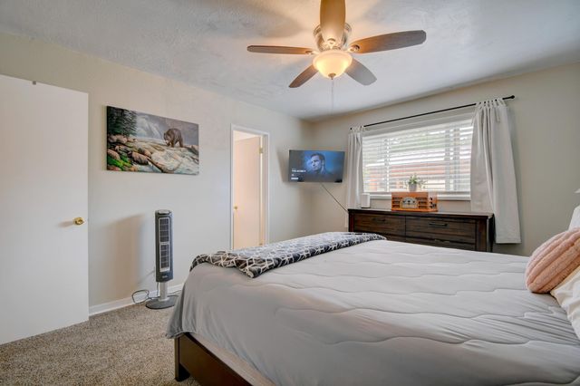 3802 Veranda Road NE, Albuquerque, NM 87110